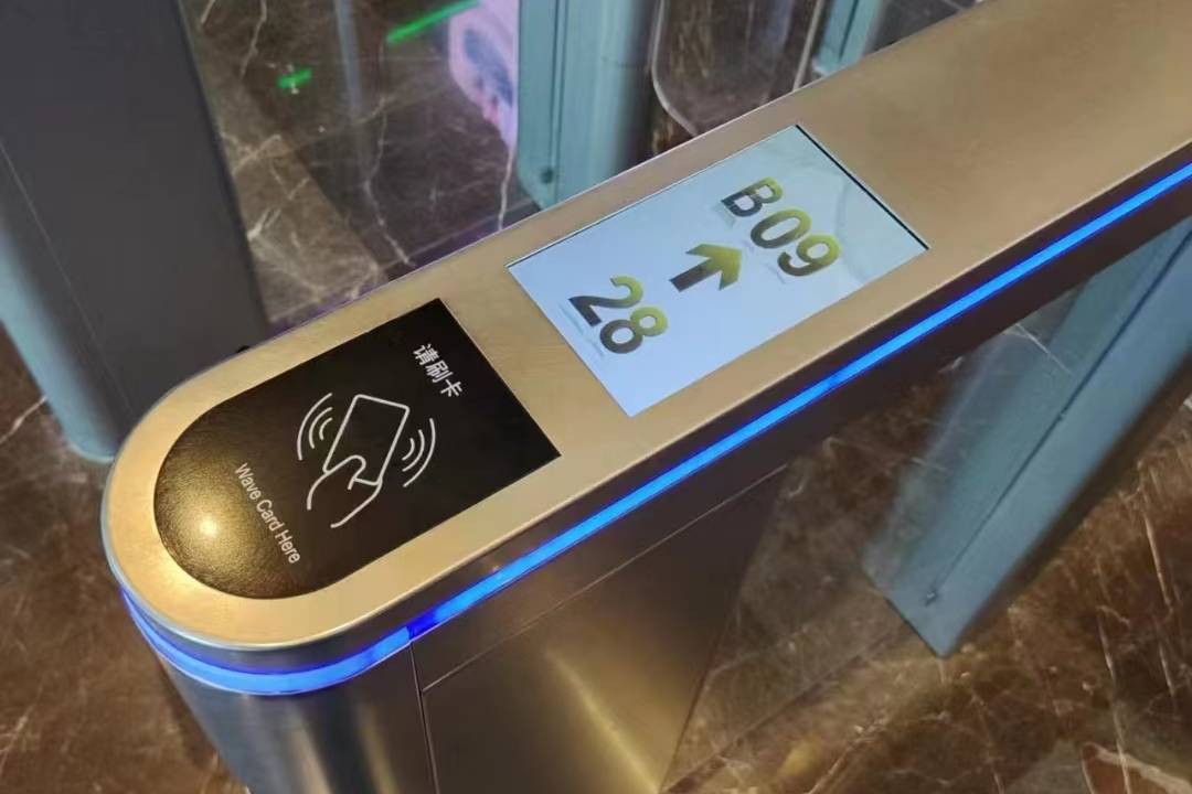 智能派梯：电梯目的楼层预约，通道闸机人脸识别二维码刷卡门禁