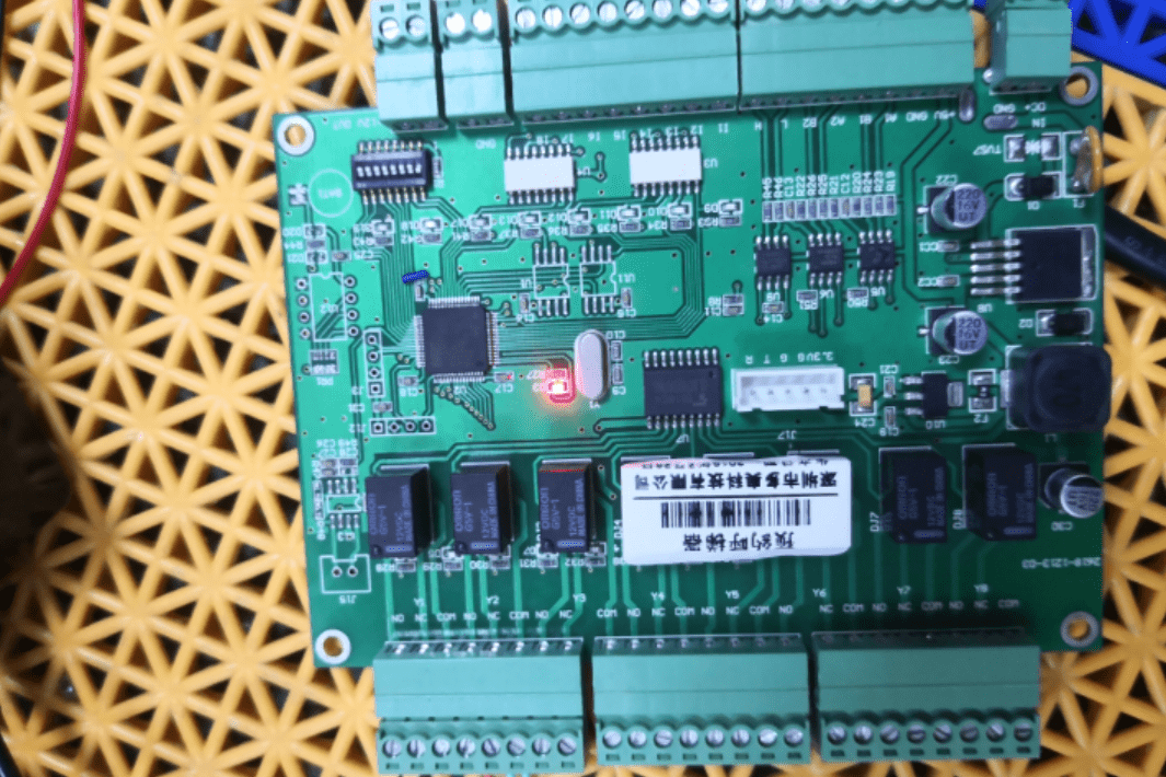 访客问题解决与电梯调度一体化管理系统