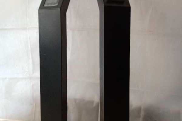 基于人脸识别的立柱安装方案：插拔式安装，适用于广告门和TCP/IP门禁